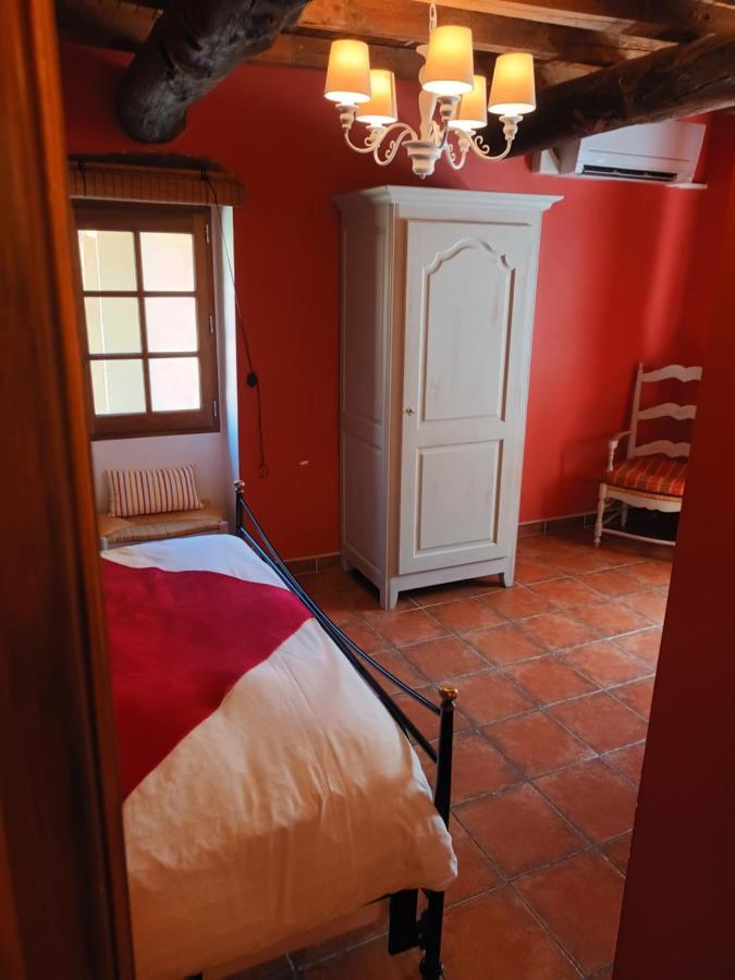 Le Vieux Moulin De Jouques