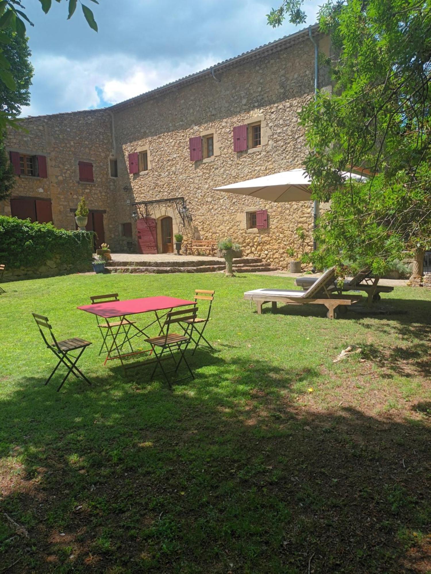 Le Vieux Moulin De *