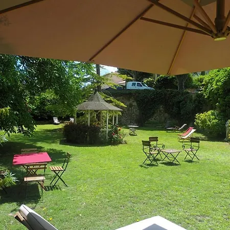 Le Vieux Moulin De Jouques Bed & Breakfast Exterior photo