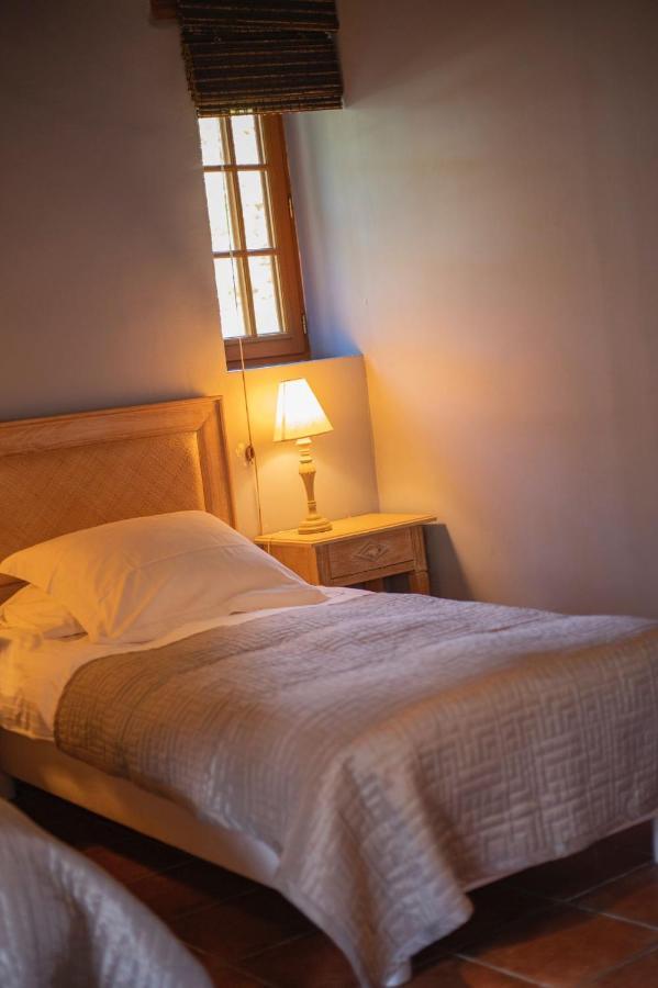 Le Vieux Moulin De Bed & Breakfast Jouques