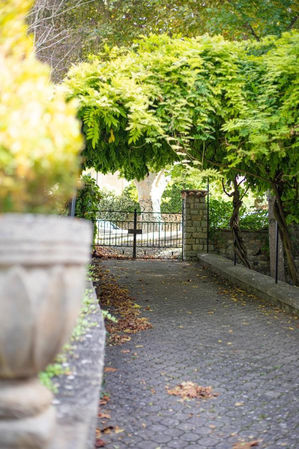 Le Vieux Moulin De Bed & Breakfast Jouques