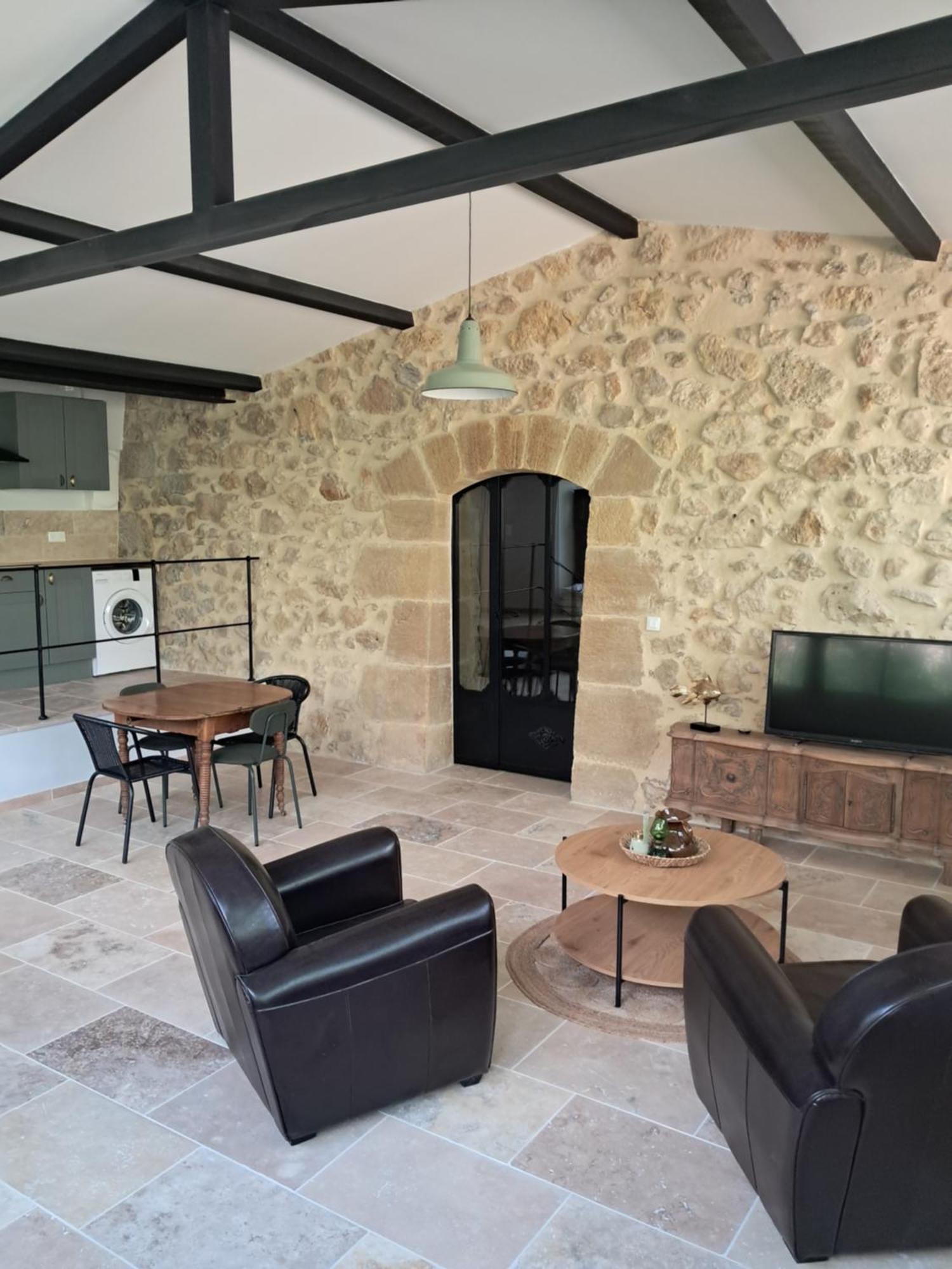 Le Vieux Moulin De Bed & Breakfast Jouques